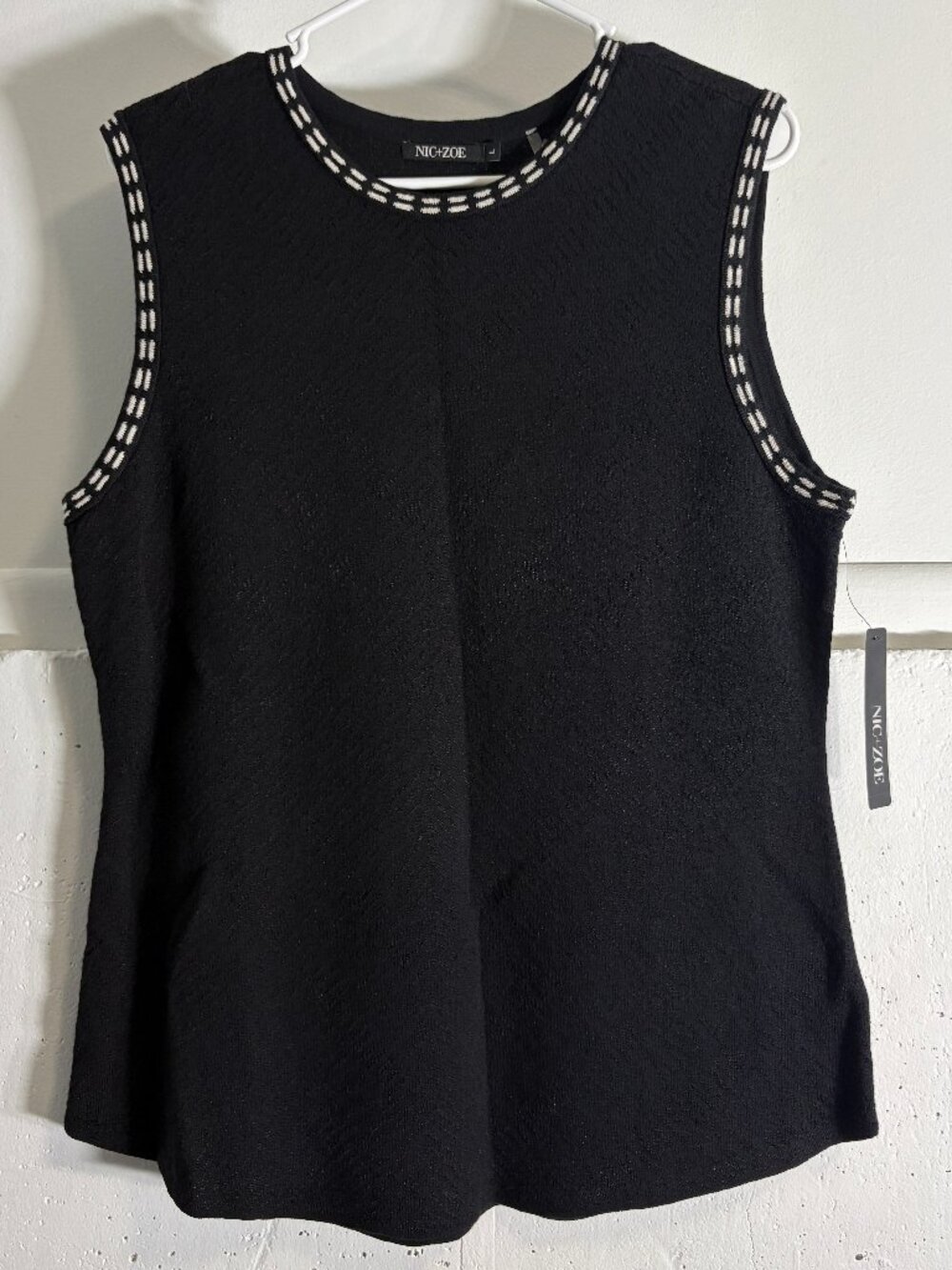 NIC+ZOE Black Onyx Sleeveless Knit Tank